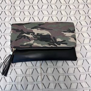 NWOT! Camo Clutch